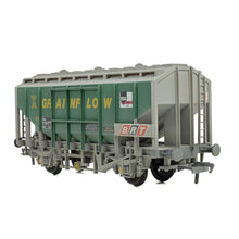 Load image into Gallery viewer, 35 Ton PAA Bulk Grain Wagon 'Grainflow' Green & Grey WEATHERED - Bachmann -33-132B - Scale OO