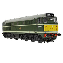 Load image into Gallery viewer, Class 30 D5862 BR Green (Small Yellow Panels) - Bachmann -35-802A - Scale OO