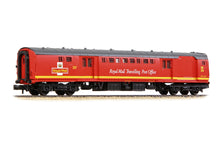 Load image into Gallery viewer, BR Mk1 POS Post Office Sorting Van Royal Mail Travelling Post Office Red - Bachmann -374-900A - Scale N