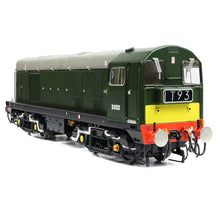 Load image into Gallery viewer, Class 20/0 Headcode Box D8133 BR Green (Small Yellow Panels) - Bachmann -35-353 - Scale OO