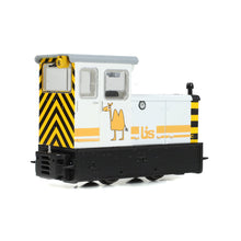 Load image into Gallery viewer, Baguley-Drewry 70hp Diesel British Industrial Sands White - Bachmann -392-029 - Scale 1:76