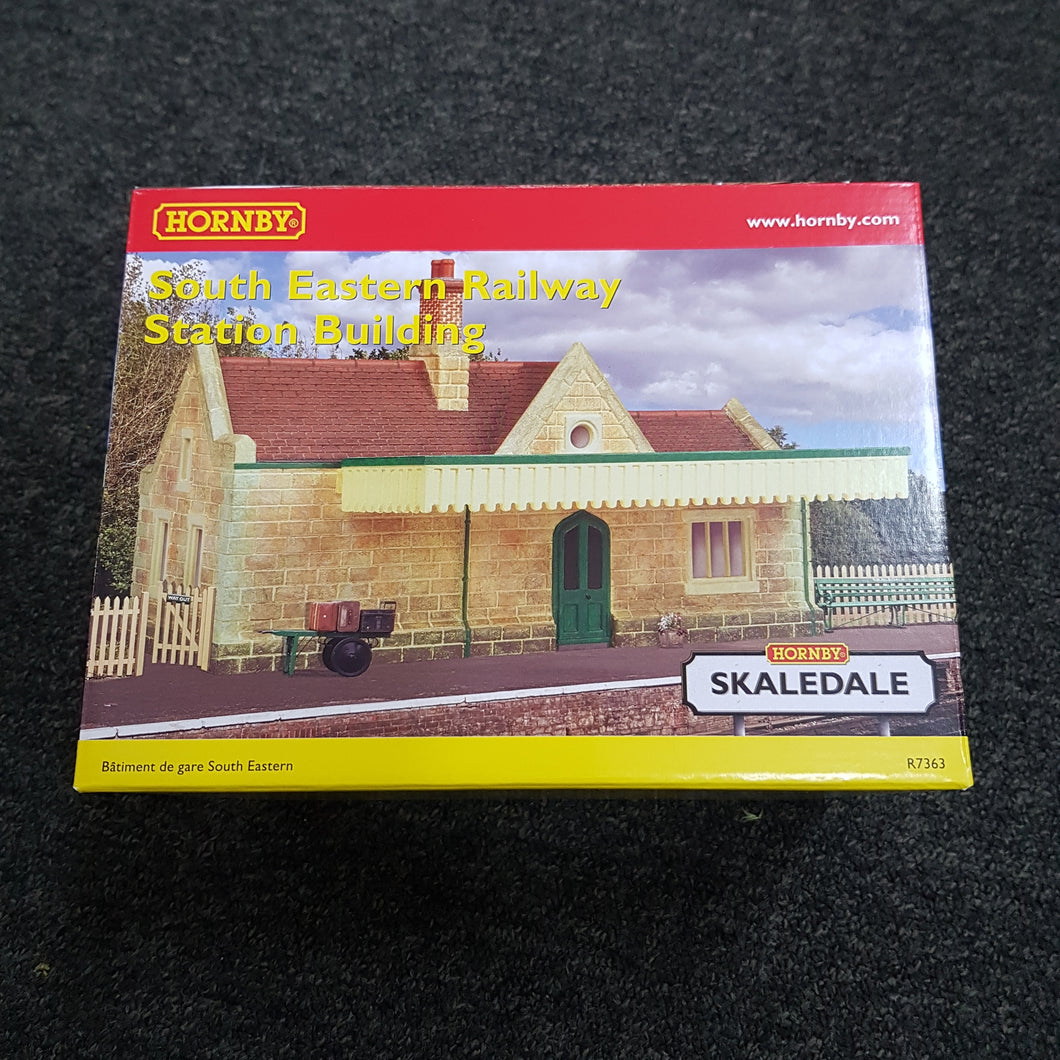 South Eastern Railway Station Building - R7363 - New for 2022