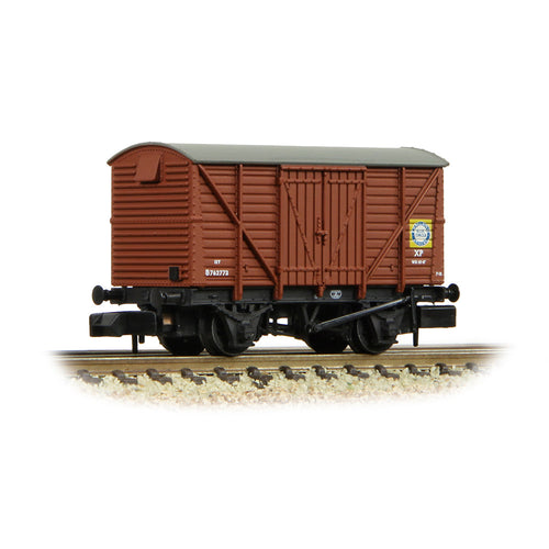 BR 12T Vent. Van Planked Sides BR Bauxite (Early) 'Blue Circle Cement'