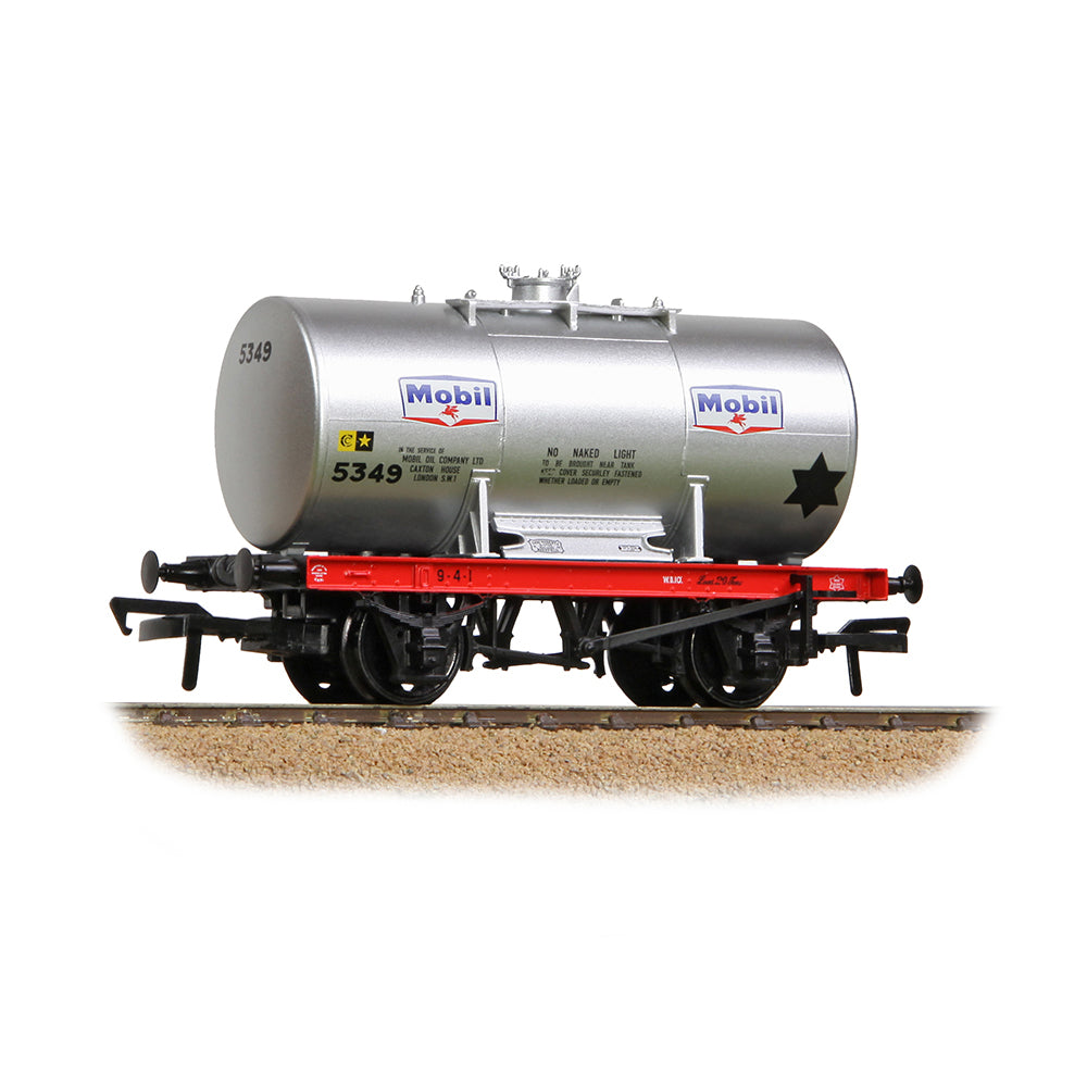 20T Anchor-Mounted Tank Wagon 'Mobil' Silver
