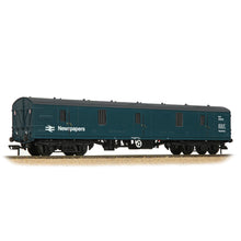 Load image into Gallery viewer, BR Mk1 NLV (Ex-GUV) General Utility Van BR Blue (Newspapers) - Bachmann -39-272D - Scale 1:76
