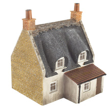 Load image into Gallery viewer, Thatched Cottage - Honey Stone &amp; Red Door - Bachmann -44-122 - Scale 0

