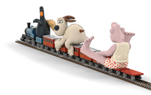 Load image into Gallery viewer, Wallace &amp; Gromit - The Wrong Trousers - Feathers McGraw &amp; Locomotive - Corgi CC80602 - New for 2024
