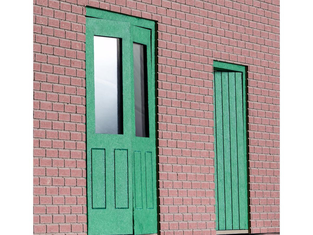 *Kitmaster Posable Station Doors Green