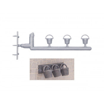 *Kitmaster Fire Buckets (3) & Rack Set