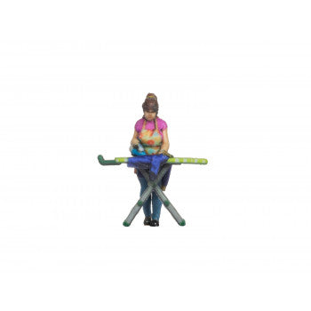 *Woman Ironing 3D Master Figure