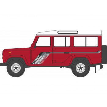 *Land Rover Defender LWB St. Wagon Masai Red