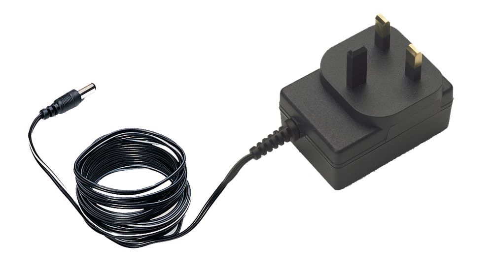 Standard Wall Plug Mains Transformer Hornby P9000