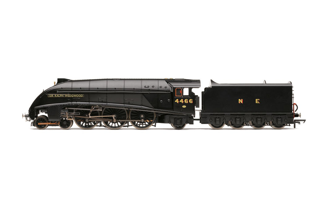 LNER Class A4 4-6-2 4466 Sir Ralph Wedgwood WWII 80th Anniversary Collection Hornby R30452