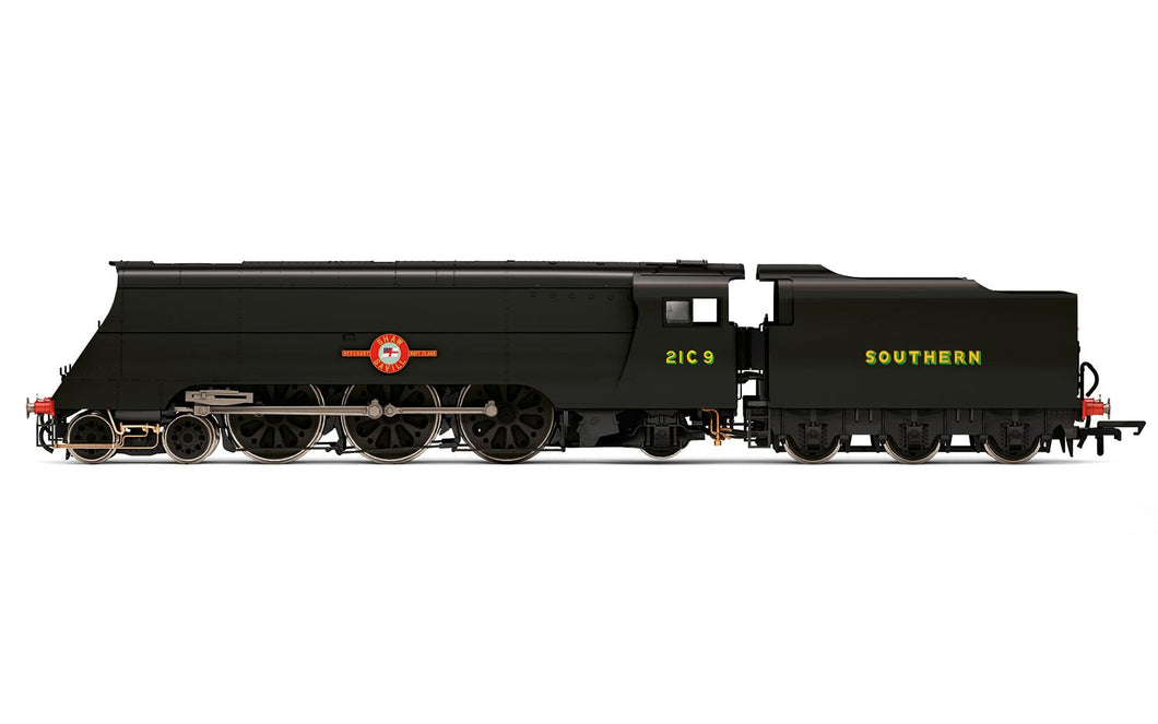 SR Merchant Navy Class 4-6-2 21C9 Shaw Savill WWII 80th Anniversary Collection Hornby R30455