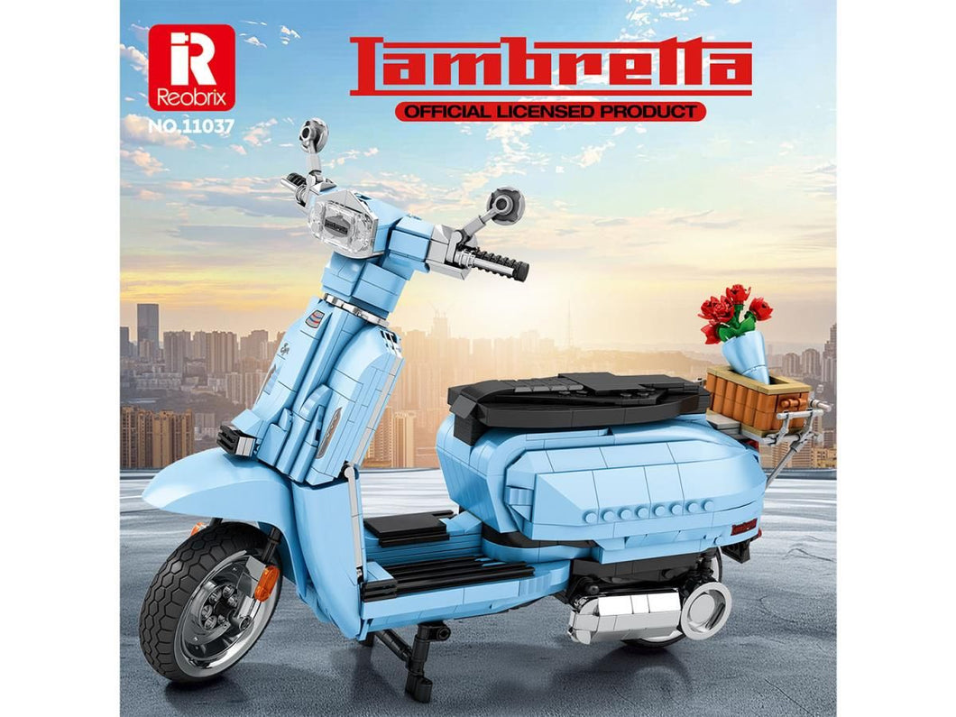 Lambretta Scooter Sky Blue 1169pc Construction Set