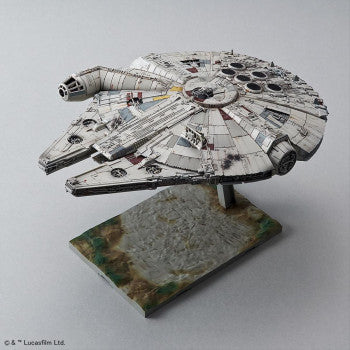 Bandai Star Wars Millennium Falcon (1:144 Scale)