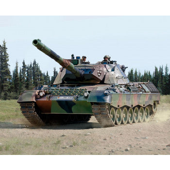 German Leopard 1A5 Model Set (1:35 Scale)