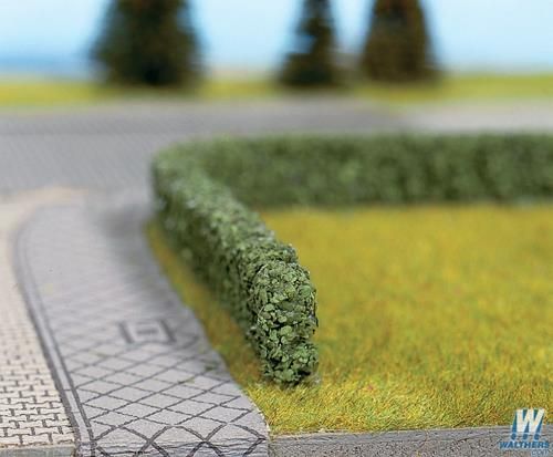 Tall Dark Green Hedge 500x100x150mm