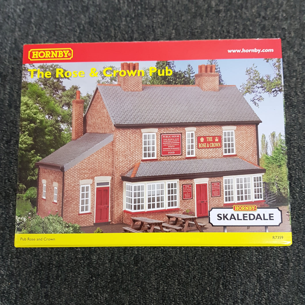 Rose and Crown Pub - R7359