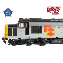 Load image into Gallery viewer, Class 37/0 Centre Headcode 37194 'British Int. Freight Assoc.' BR RF - Bachmann -35-307SFX - Scale OO
