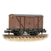 Load image into Gallery viewer, BR 12T Ventilated Van Planked Sides BR Bauxite (Early) [W] - Bachmann -373-701C

