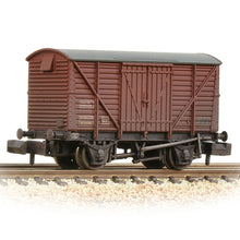 Load image into Gallery viewer, BR 12T Ventilated Van Planked Sides BR Bauxite (Late) [W] - Bachmann -373-703B
