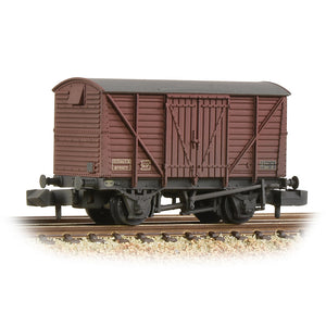 BR 12T Ventilated Van Planked Sides BR Bauxite (Late) [W] - Bachmann -373-703B