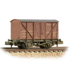 BR 10T Insulated Ale Van BR Bauxite (Early) [W] - Bachmann -373-728