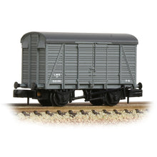 Load image into Gallery viewer, SR 12T Ventilated Van 2+2 Planked LMS Grey - Bachmann -377-431
