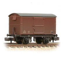 Load image into Gallery viewer, LNER 12T Ventilated Van Corrugated Steel Ends BR Bauxite (Late) [W]
