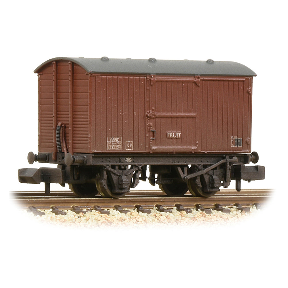 LNER 12T Ventilated Fruit Van Planked Ends BR Bauxite (Late) [W]