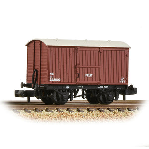 LNER 12T Fruit Van Planked Ends LNER Bauxite - Bachmann -377-987