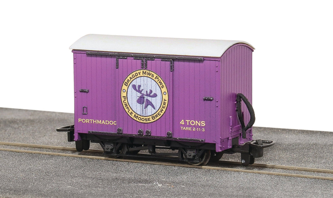 PECO GLT OO-9 Box Van, Purple Moose Brewery