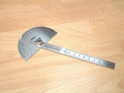 HIGH QUALITY PROTRACTOR