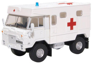 LAND ROVER FC AMBULANCE BOSNIA  76lrfca003   1:76 Scale