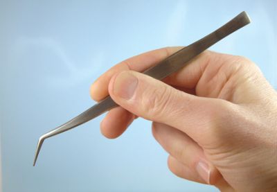 STAINLESS TWEEZER 7 INCH CURVED
