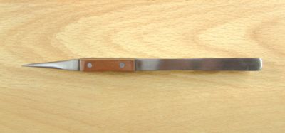 POINTED TWEEZER -FIBRE GRIPS