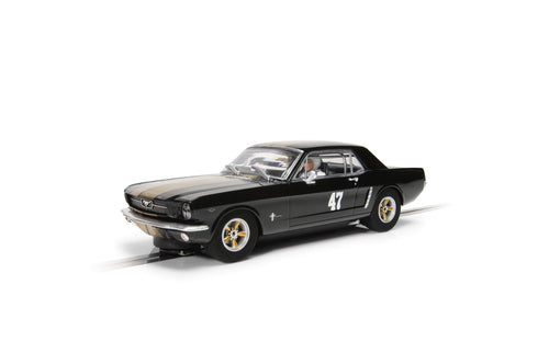 Ford Mustang - Black and Gold