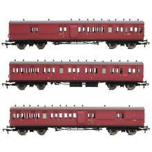 Load image into Gallery viewer, LSWR Cross Country 3-Coach Pack BR Crimson - Bachmann -E86014 - Scale
