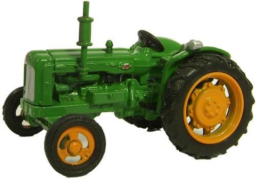 Fordson Tractor Green   76TRAC002   1:76 Scale,OO Gauge