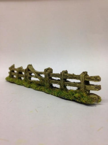 OLD WEATHERED GREY FENCE WITH GATE - PF5
