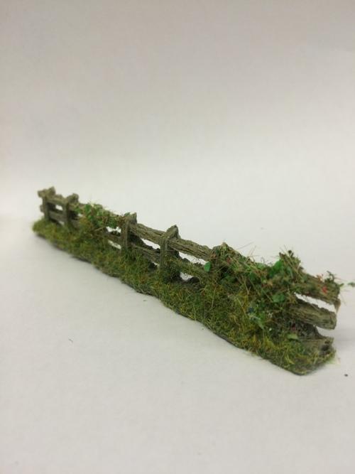 OLD WEATHERED GREY FENCE WITH FOLIAGE - PF7