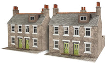 Load image into Gallery viewer, NEW VERSION 2021 - TER. HOUSES RED STONE - N Gauge - PN104 by Metcalfe
