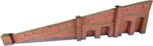 Load image into Gallery viewer, PN148 N Scale Tapered Retaining Wall in Red Brick
