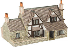 Load image into Gallery viewer, PN167 N Scale Town End Cottage
