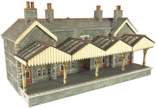 Load image into Gallery viewer, PN920 N Scale Mainline Station Booking Hall
