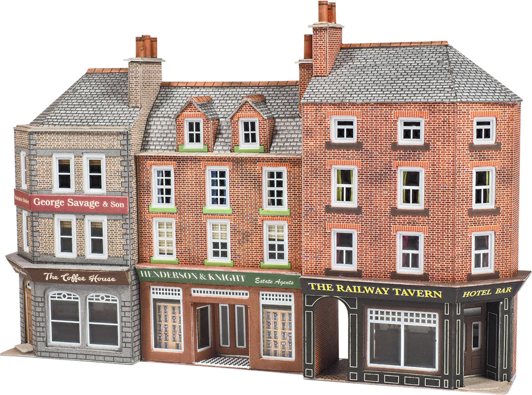 PN972 N Scale Low Relief Pub & Shops