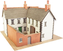 Load image into Gallery viewer, Coaching Inn - OO Gauge - PO228 by Metcalfe
