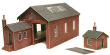 Load image into Gallery viewer, PO232 00/H0 Scale Goods Shed
