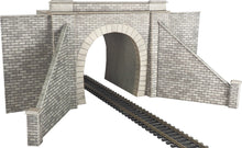 Load image into Gallery viewer, Single Track Tunnel Entrances    - OO Gauge - PO243
